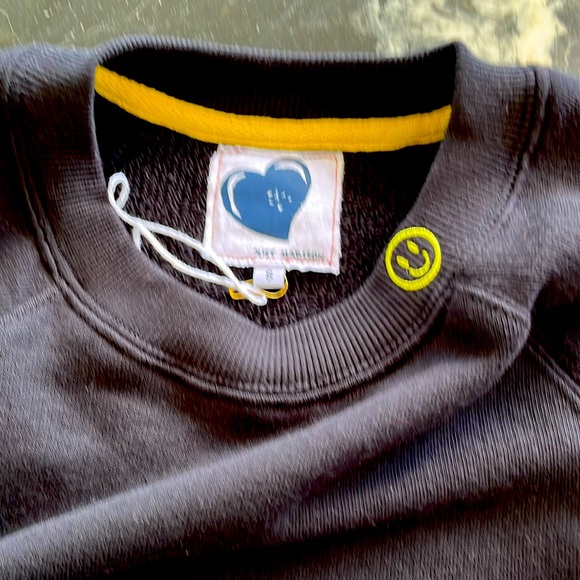 Long sleeve , comfy cozy for fall weather - Picture 3 of 6